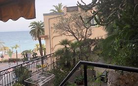 Casa Vacanza In Costa Azzurra